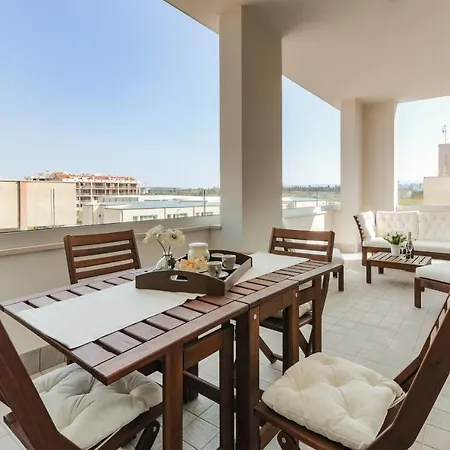 Orti's Place - Magnolia Holidays אלגהרו