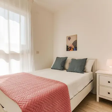 Orti's Place - Magnolia Holidays דירה